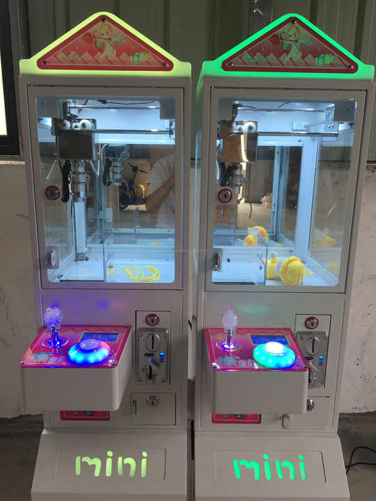 Mesin Cakar Mini Koin Otomatis - Arcade Toy Claw Vending Machine ulasan dan harga